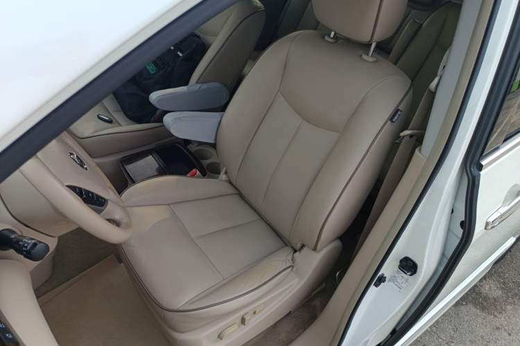 Used Nissan Quest 2015 3.5L SL