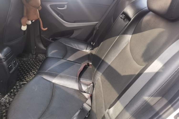 Used Hyundai Elantra (5th Generation / Langdong) 2015 1.6L Automatic Luxury Model Left Rear Seat