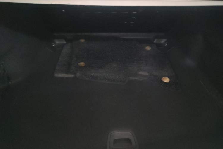 Used Mercedes-Benz C-Class 2023 Restyled C 260 L Night Edition Sports Version Trunk