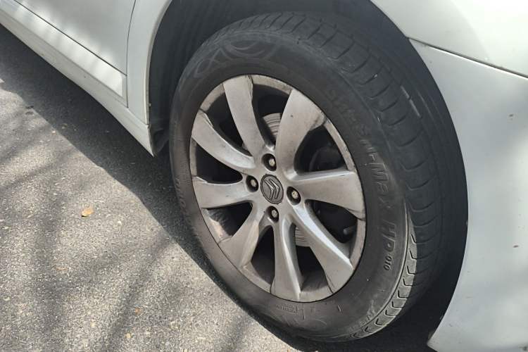 Used Citroen C-Quatre 2009 Sedan 1.6L Manual Fashion Edition Right Front Wheel Hub