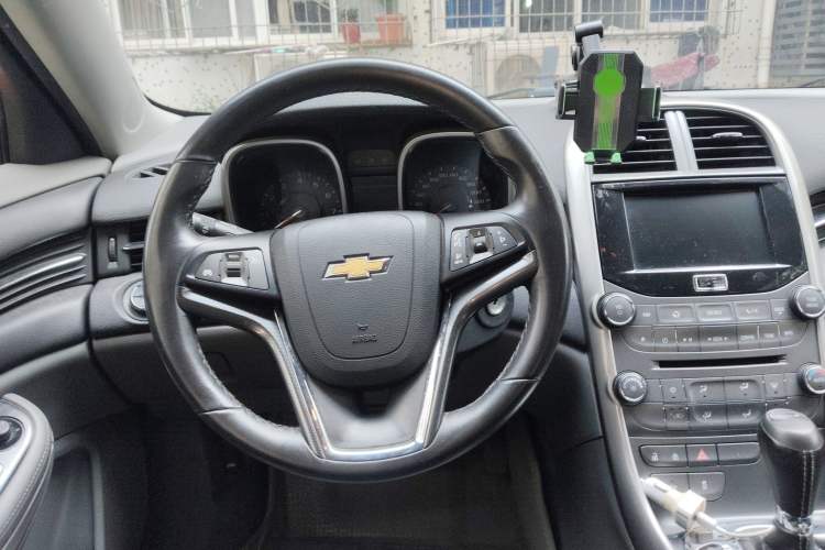 Used Chevrolet Malibu 2014 2.0L Automatic Luxury Edition Steering Wheel