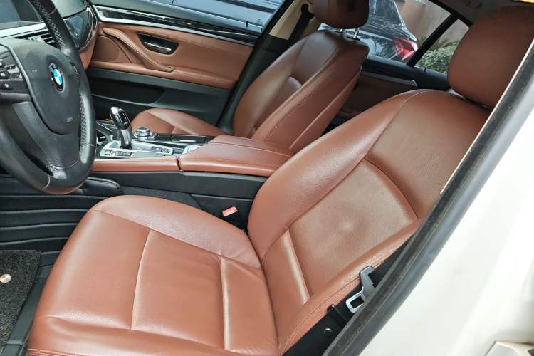 Used BMW 5 Series 2014 520i Elegant Edition