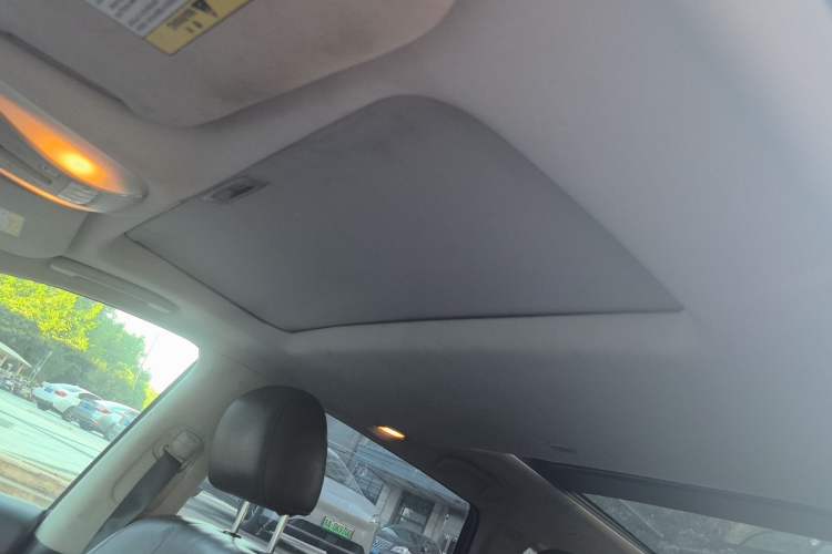 Used Infiniti QX60 2016 2.5 S/C Hybrid Two-Wheel-Drive Excellence Edition China V Standard