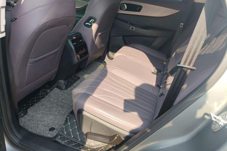 Used Chery Tiggo 9 C-DM 2025 1.5T 106KM Ultra-Comfort Edition 5 Seats Lithium-NMC