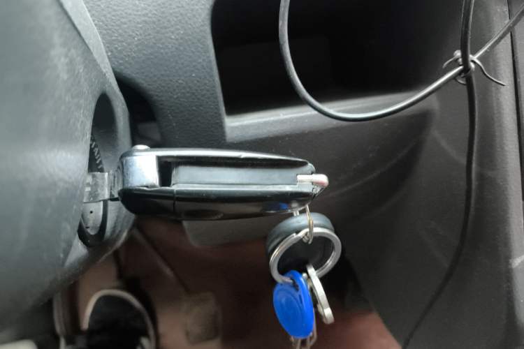 Used BAIC Weiwang 306 2011 1.3L base model 7 seats
