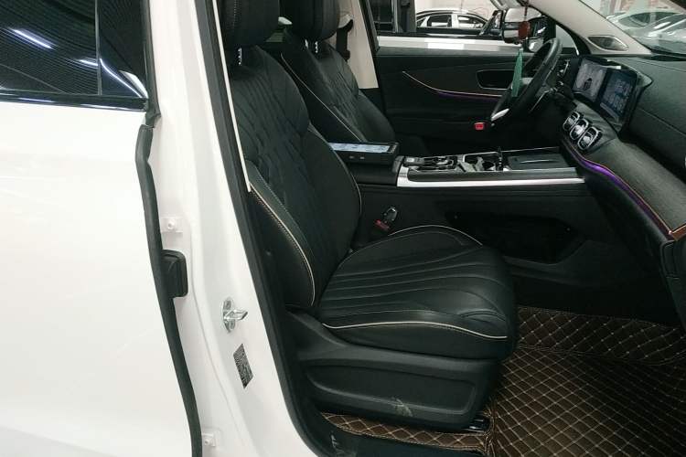 Used Chery Tiggo 9 2023 2.0T Dual-Clutch Two-Wheel Drive Prestige Version 5 Seats