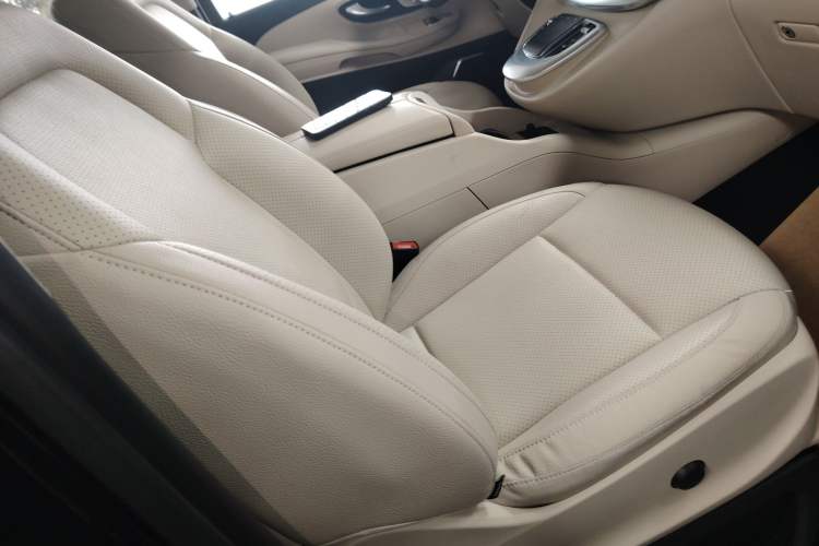 Used Mercedes-Benz V-Class 2020 V 260 L Long-wheelbase Luxury Edition