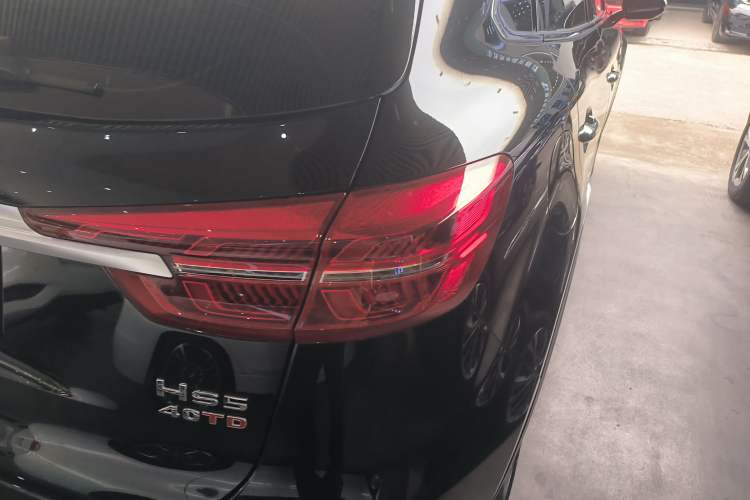 Used Hongqi HS5 2022 2.0T Smart Connect Flagship Enjoyment Purchase Edition

