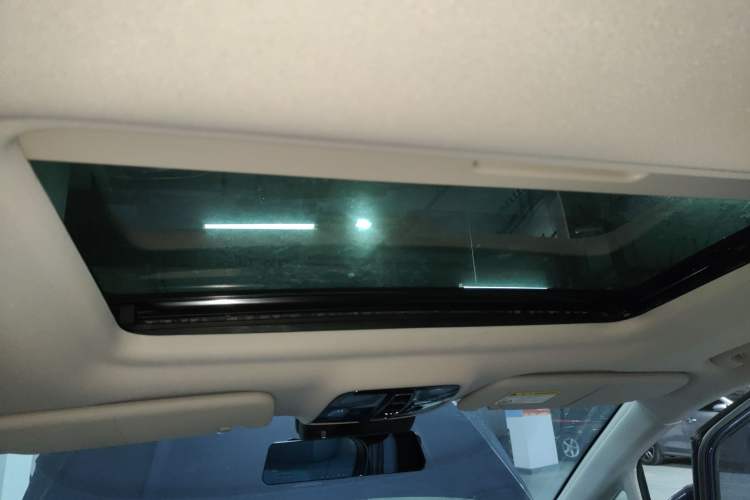 Used Roewe iMAX8 2021 400TGI Supreme Series Prestige Edition