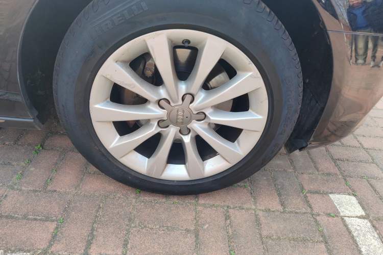 Used Audi A6L 2014 30 FSI Comfort Model
