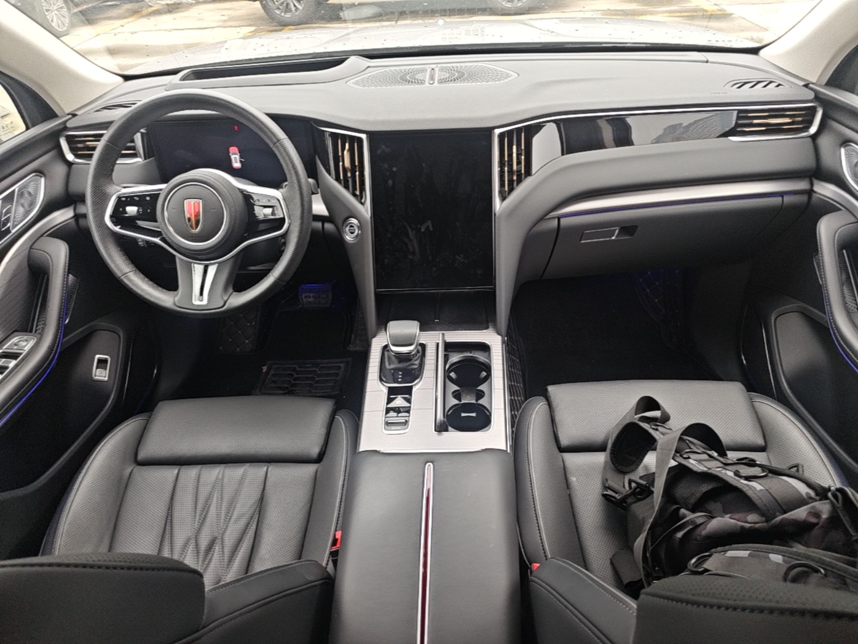 Hongqi HS7 PHEV 2024 2.0T PHEV Four-Wheel-Drive Flagship Edition 6 Seats — снимка 12