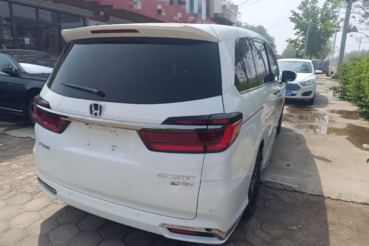 Used Honda Odyssey 2022 2.0L eHEV Sharp·Luxury Edition Rear Right 45 Deg