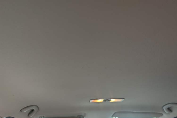 Used Volkswagen Lavida 2013 Revised Classic 1.6L Manual Fashion Edition Headliner