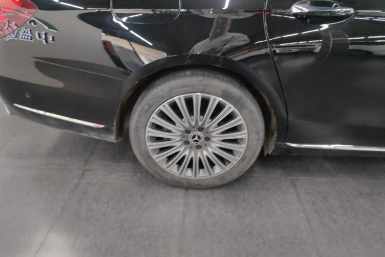 Used Mercedes-Benz E-Class 2020 E 300 L Stylish Model
