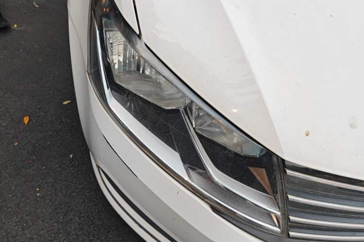 Used Volkswagen Gran Lavida 2017 1.6L Automatic Fashion Edition
