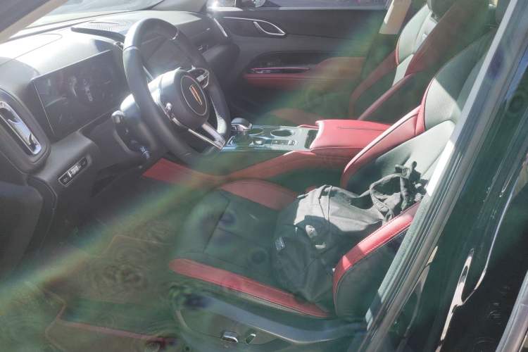 Used Hongqi HS3 2023 1.5T Two-Wheel Drive Shanwei Edition