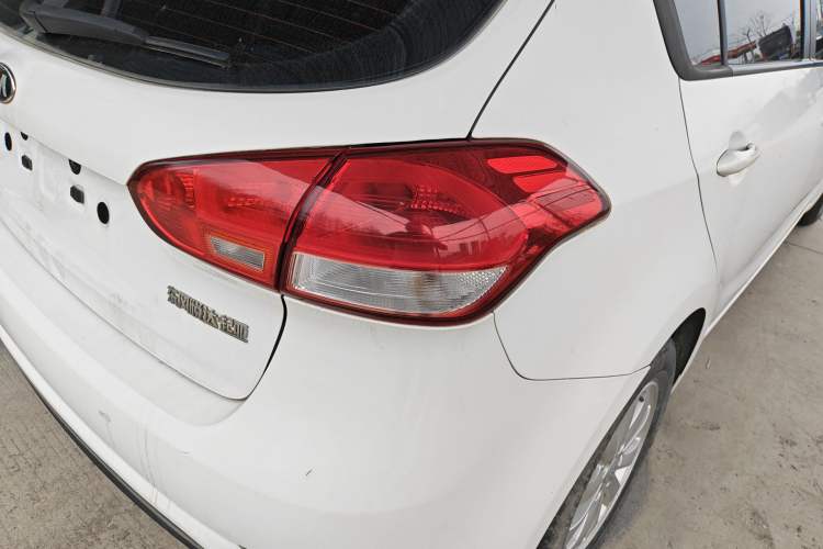 Used Kia K3S 2014 1.6L Manual GL Right Rear Taillight