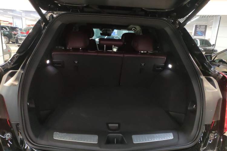 Used Cadillac XT5 2025 2.0T Platinum Edition