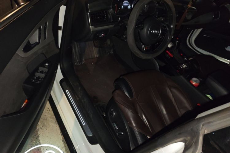 Used Audi A7 2018 40 TFSI quattro Technology Edition Driver Seat