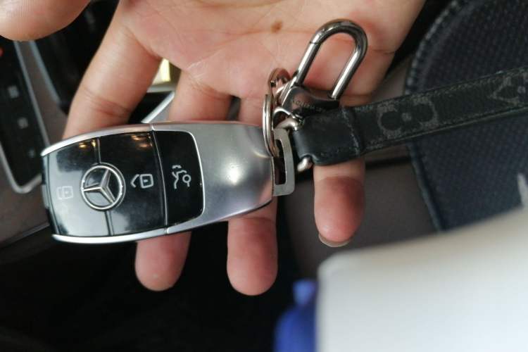 Used Mercedes-Benz E-Class New Energy 2022 Second Facelift E 350 e L Plug-in Hybrid Sedan Vehicle Key