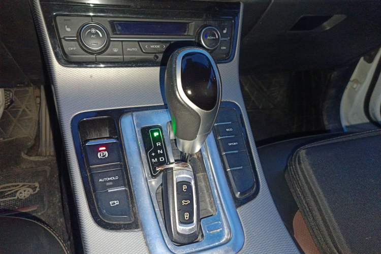 Used Geely Auto Emgrand GL 2018 1.4T DCT Prestige Smart Connectivity Version
