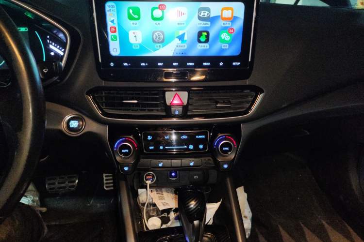 Used Hyundai Lafesta 2019 280TGDi Smart Speed Version China VI Standard Audio And AC Panel