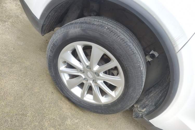 Used Geely Auto Jiajie 2019 1.8TD Automatic Enjoyment Model Right Rear Wheel Hub