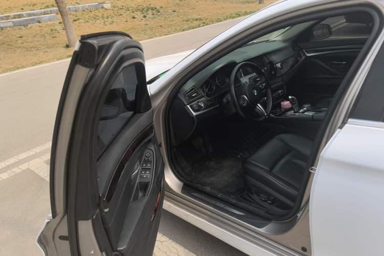 Used BMW 5 Series 2013 525Li Leading Model