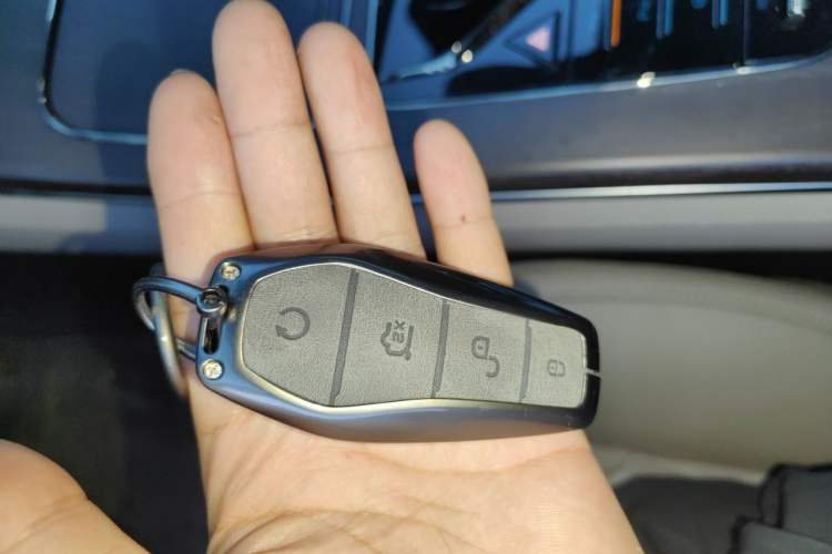 Used BYD Han 2025 EV with 701 km of Laser Radar-Enabled Intelligent Driving