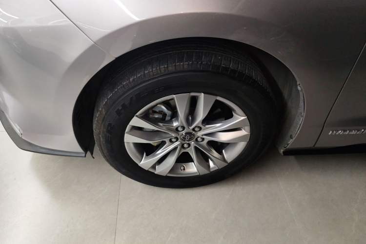 Used Toyota Sienna 2021 2.5L Hybrid Platinum Edition