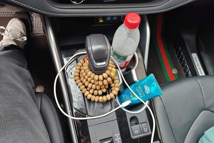 Used Toyota Highlander 2022 Dual-Engine 2.5L Four-Wheel Drive Prestige Version 7 Seats