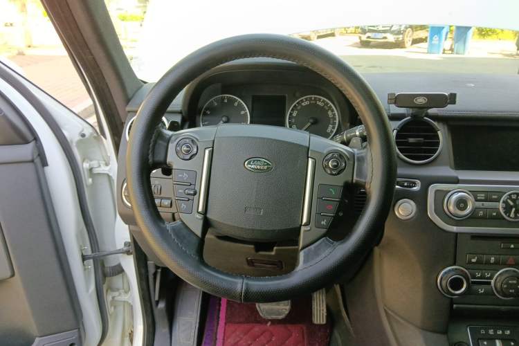 Used Land Rover Discovery 2015 3.0 SC V6 SE