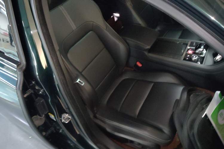 Used Jaguar XFL 2019 XFL 2.0T 250 PS Four-Wheel Drive Luxury Edition
