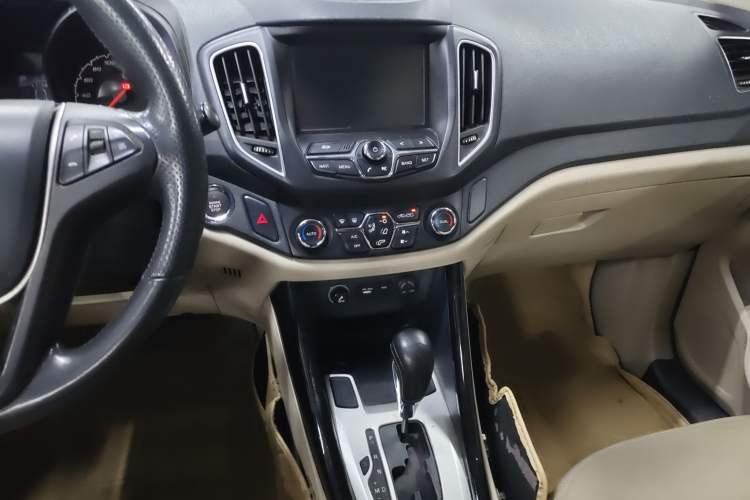 Used Chery Tiggo 5 2014 2.0L CVT Family Deluxe Edition Audio And AC Panel