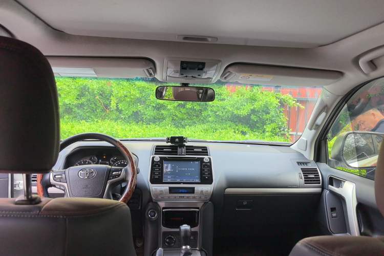 Used Toyota Prado 2019 3.5L Automatic TX-L Deluxe Edition with Rear-Mounted Spare Tire Headliner