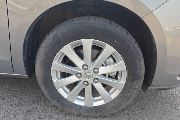 Used Buick GL8 2018 28T Comfort Model China VI Standard