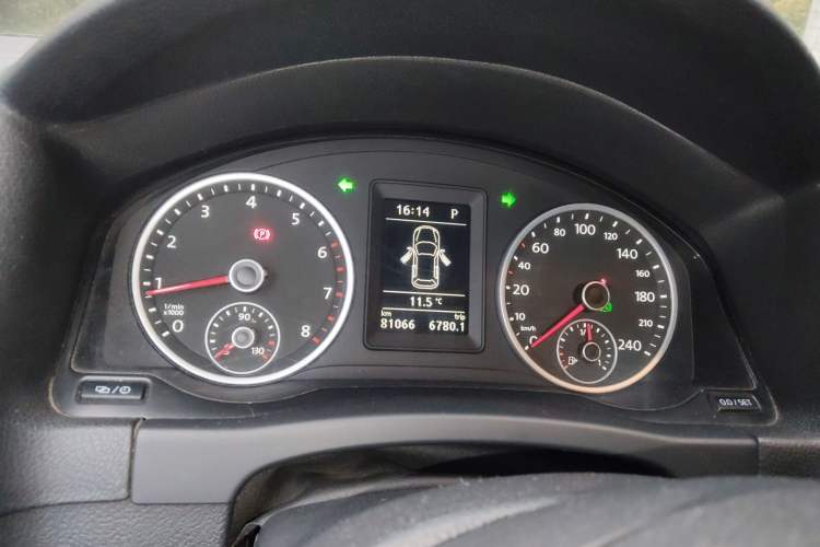 Used Volkswagen Tiguan 2013 1.8 TSI Automatic Two-Wheel Drive Comfort Edition Instrument Cluster