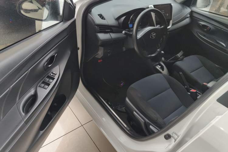 Used Toyota YARiS L Zhi Xiang 2017 1.5E CVT Dynamic Edition
