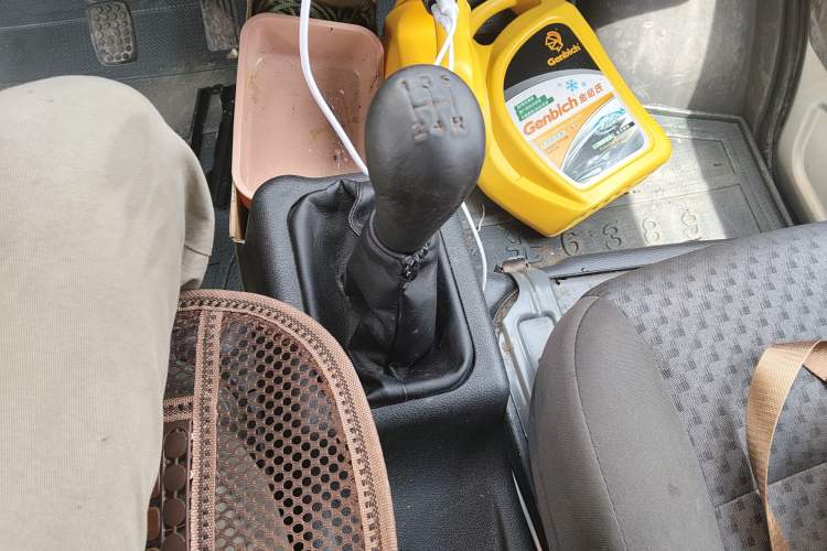 Used Wuling Zhiguang 2020 1.2L Practical Model China VI LSI Gear Lever