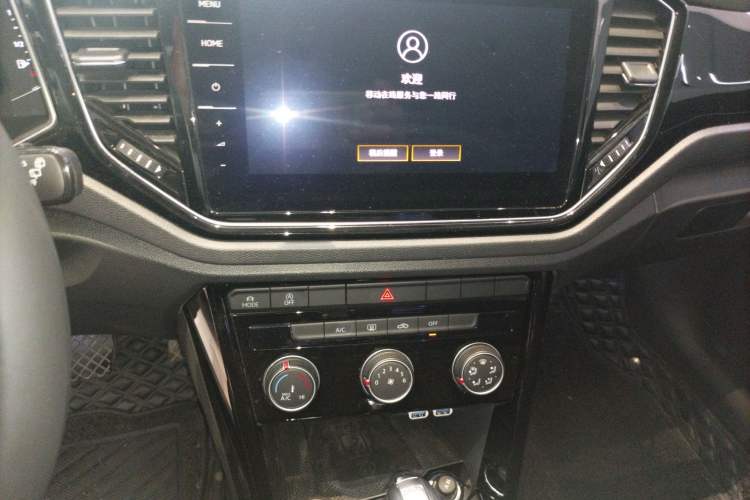 Used Volkswagen T-ROC 2021 280TSI DSG Two-Wheel Drive Comfort Connect Edition
