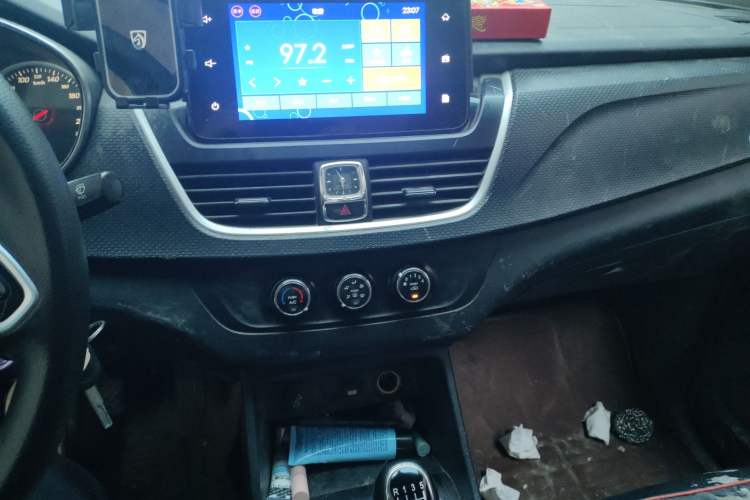 Used Baojun 730 2019 1.5L Manual Fashion Model 7-seater China VI