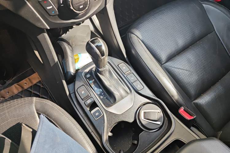 Used Hyundai Grand SantaFe 2013 3.0L 7-Seater 4x4 Flagship Edition
