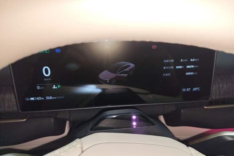 Used Nio EC7 2023 75 kWh Instrument Cluster