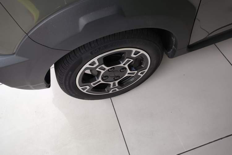 Used Geely Galaxy Panda 2025 210km Panda Rider Left Front Wheel Hub