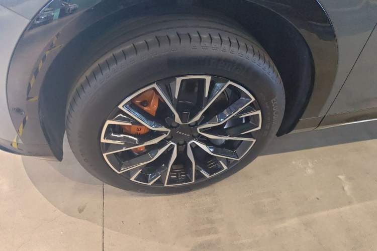 Used Zeekr 7X 2025 100kWh Long-Range All-Wheel Drive Intelligent Driving Version Exterior 4