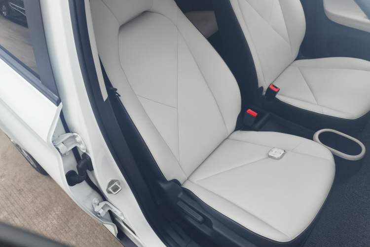 Used Chery QQ Domi 2025 Model 305km Comfort Edition Right Front Seat