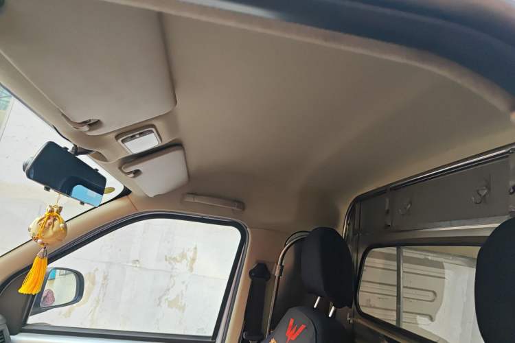 Used Wuling Rongguang S 2021 1.2L Standard Model Window-Sealed Car with Air Conditioning 2 Seats LSI