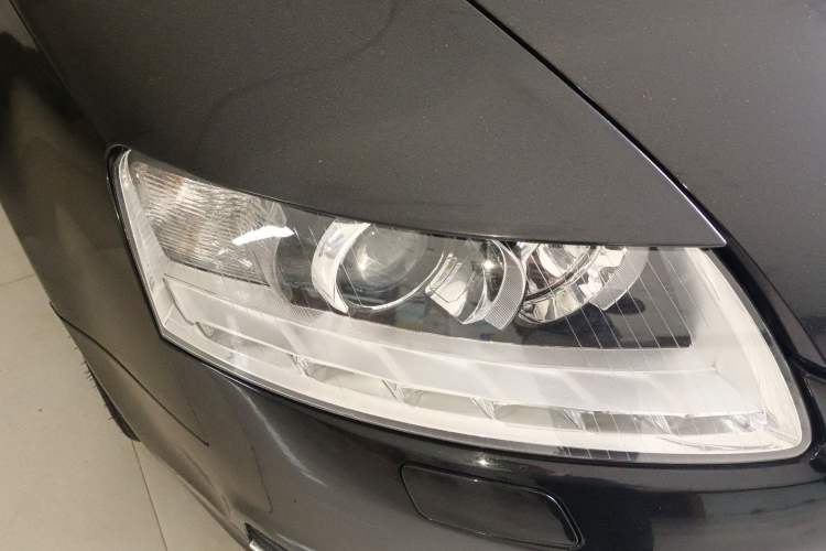 Used Audi A6L 2009 2.4L Technology version Right Front Headlight