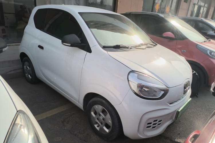 Used Roewe Clever 2021 302 km New Four-Seater Super-Efficient Version
