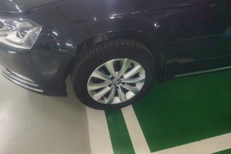 Used Volkswagen Magotan 2016 1.8TSI Smart Enjoyment Leading Model Left Front Wheel Hub